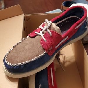 Sperry boat shoes